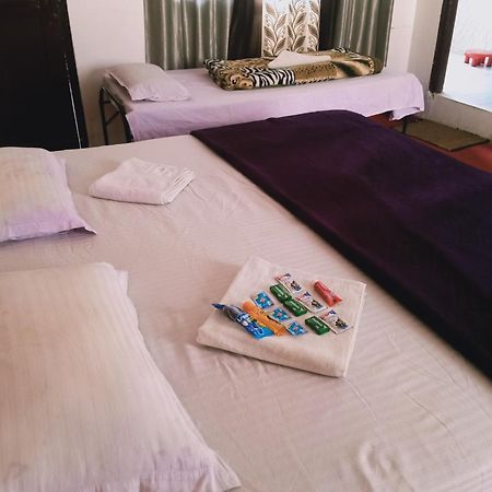 Debbhumi Regency Hotel Sangla Phòng bức ảnh